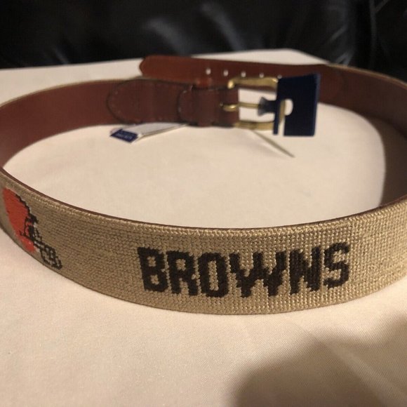 Classic Brown and Tan Belt with Brass Buckle - Picture 5 of 12